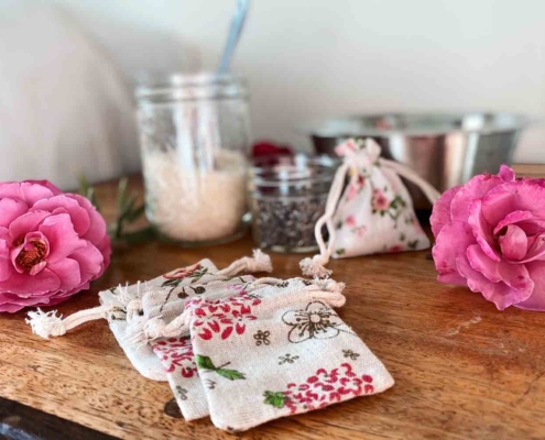 Items for how to make a lavender sachet